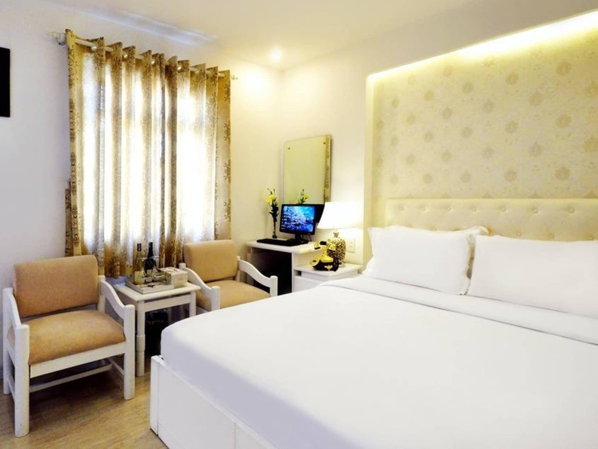 The White Hotel 8A Thai Van Lung Ho Chi Minh City Exterior photo