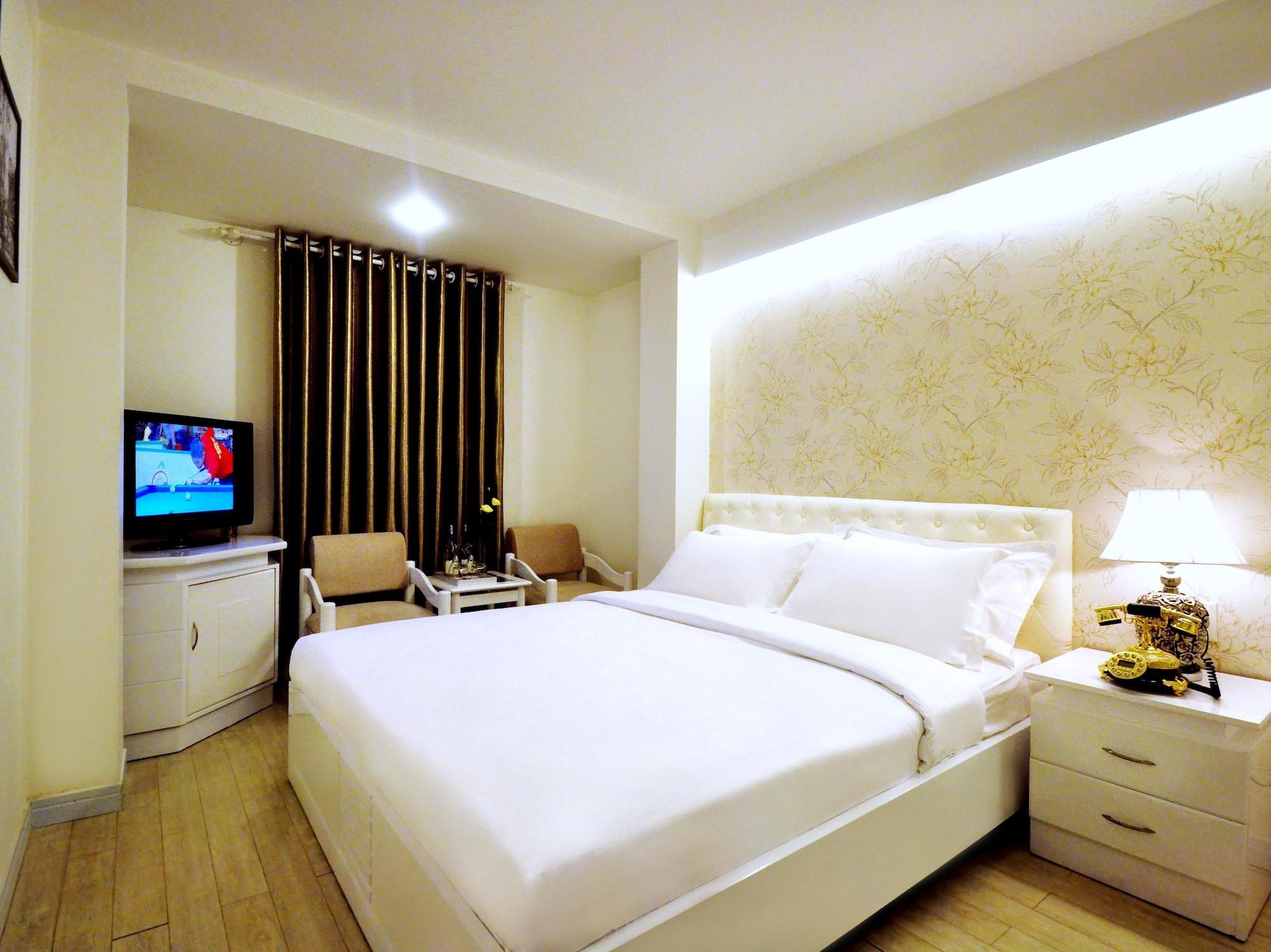 The White Hotel 8A Thai Van Lung Ho Chi Minh City Exterior photo
