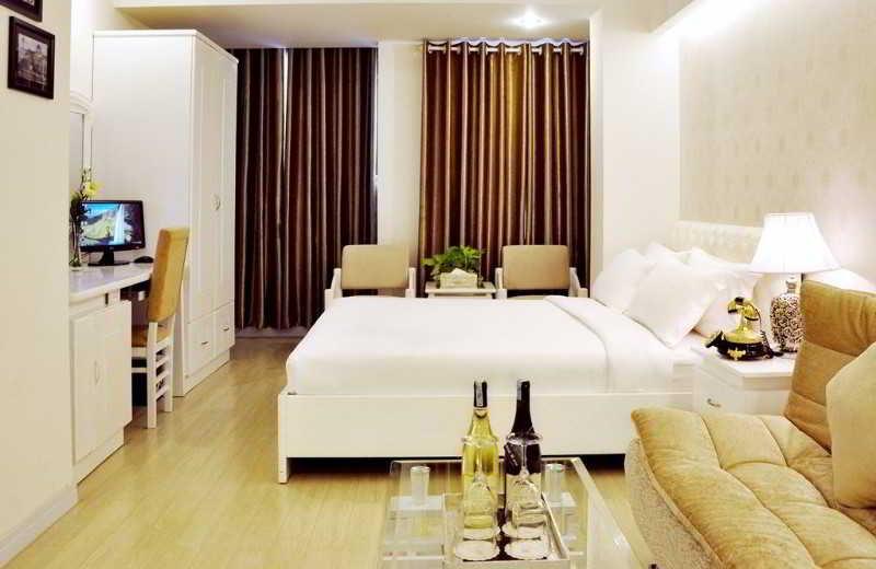 The White Hotel 8A Thai Van Lung Ho Chi Minh City Exterior photo